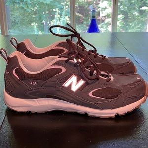 Brown New Balance sneakers!